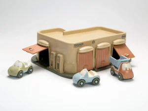 Educational Toys Bio Garage with 3 Cars