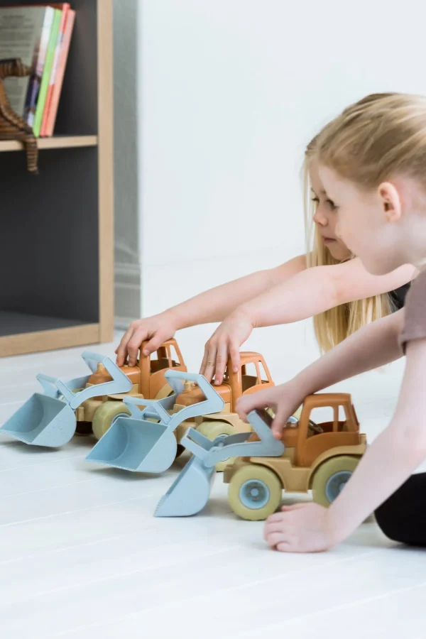 Dantoy Bio Tractors With Grab Set of 6