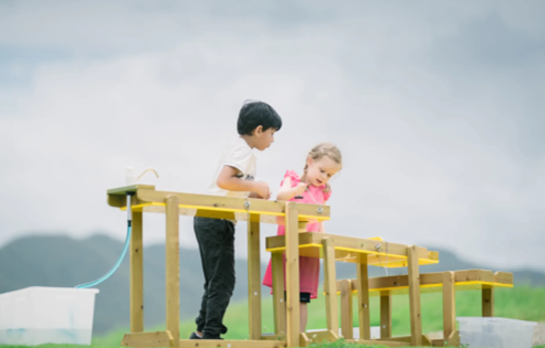 classic_world_discovery_w_4.webp Classic World Discovery Water Play Set