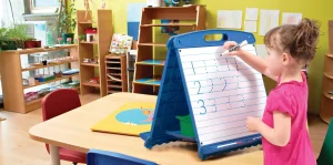 Educational Toys Fold-up Whiteboard Easel