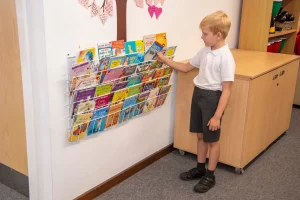 Educational Toys Horizontal Wall Book Rack (6 Shelves)