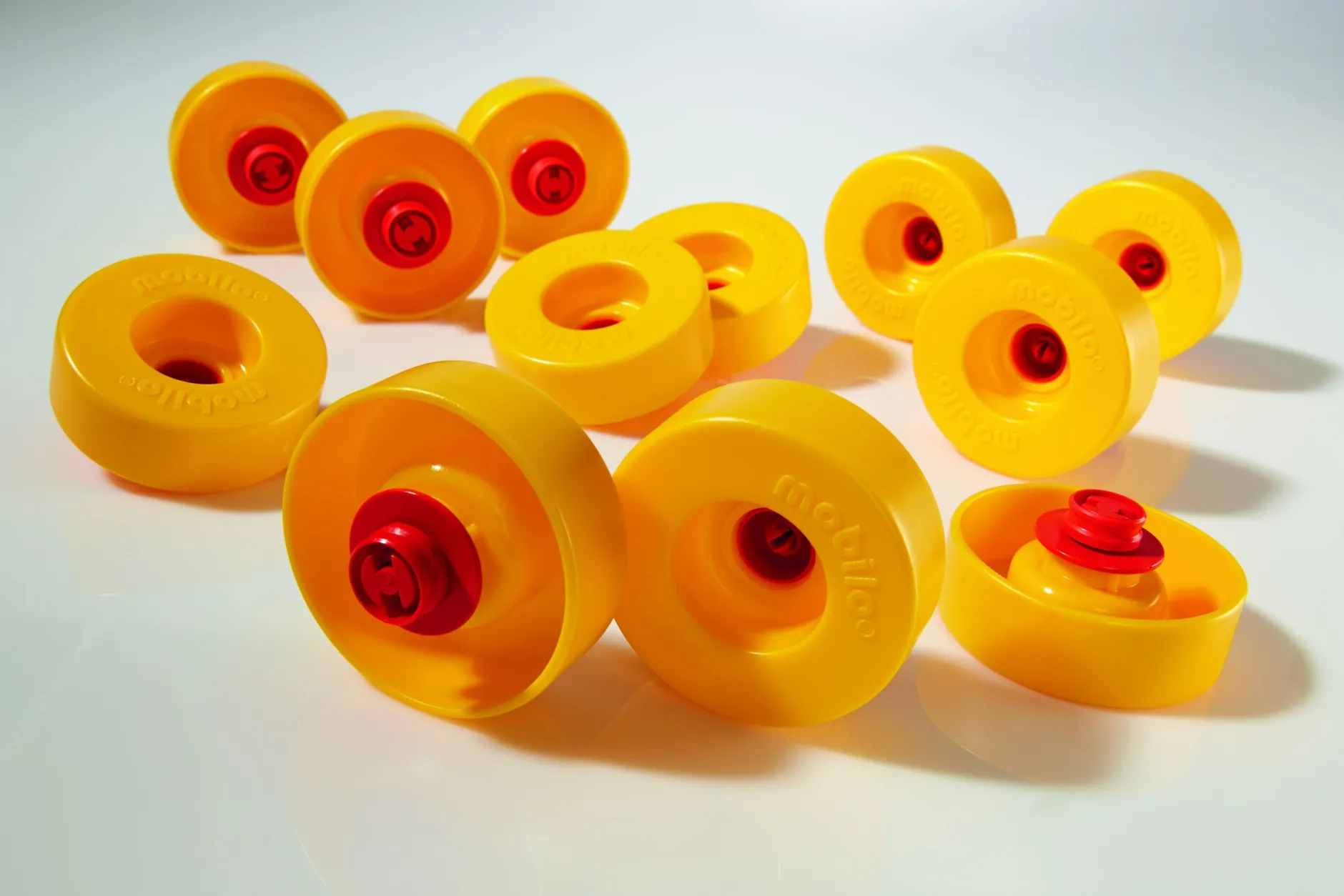 large_wheels_with_adaptor_1.webp Mobilo Large Wheels With Adaptors (12 Pieces)