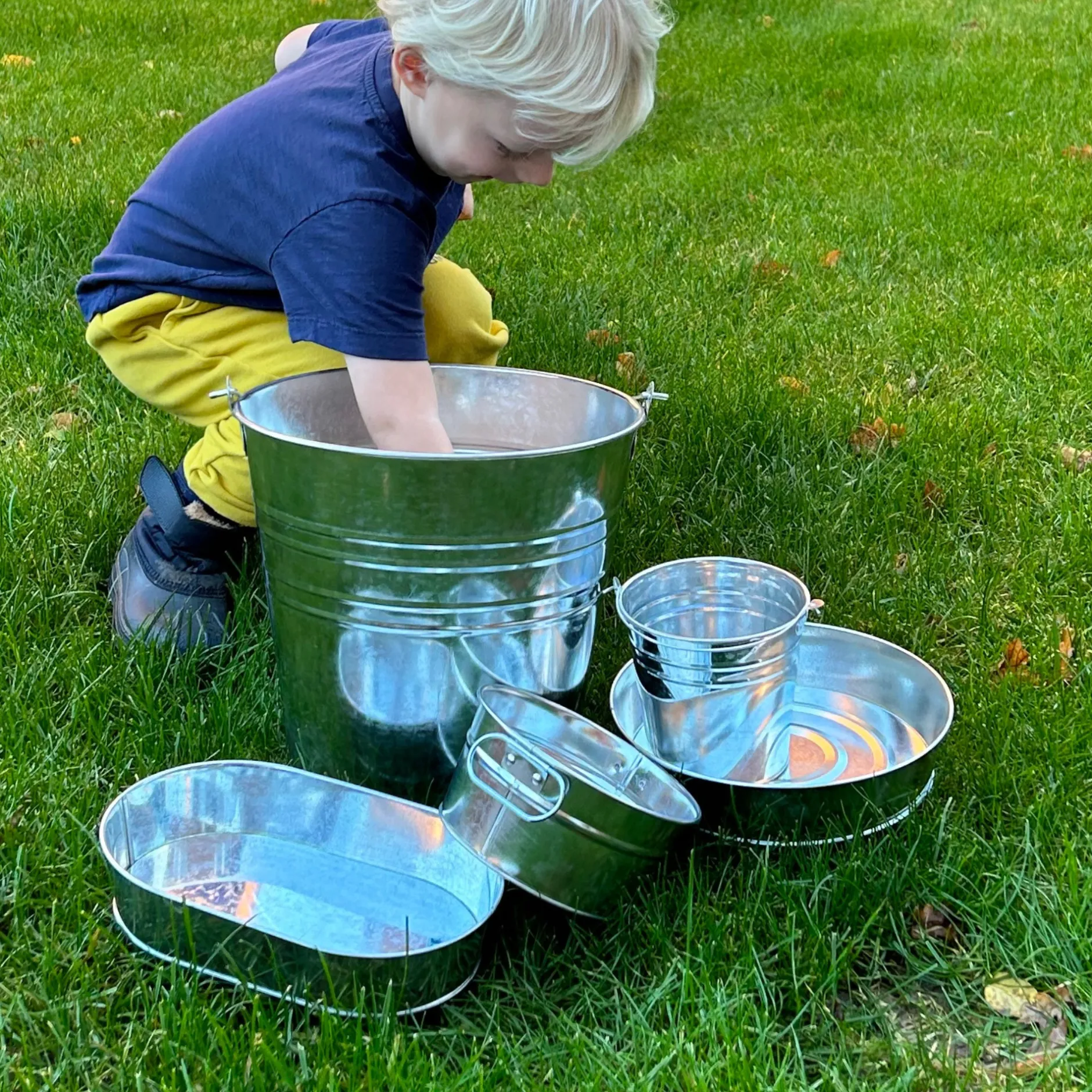 metal_mud_kitchen_play_se_3.webp Educational Toys Metal Mud Kitchen Play Set - Pack of 5