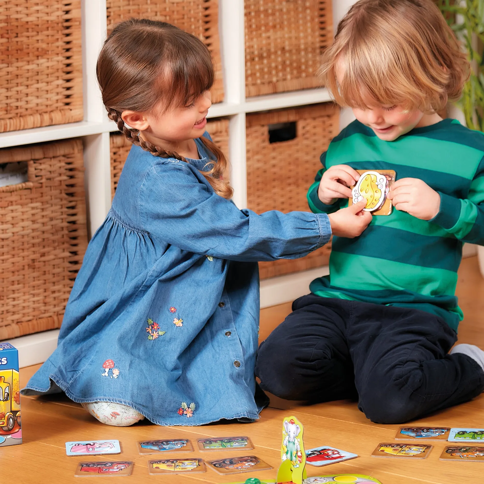 mucky_trucks_game_1.webp Educational Toys Mucky Trucks Game