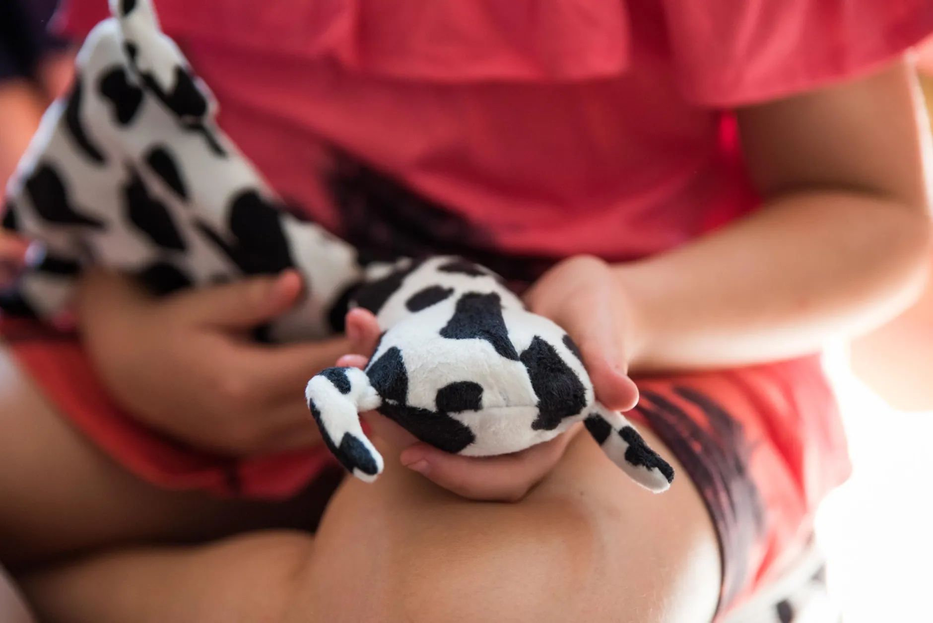 senseez_soothable_vibe_ma_1.webp Senseez Soothable Vibe Massager - Lil Cow