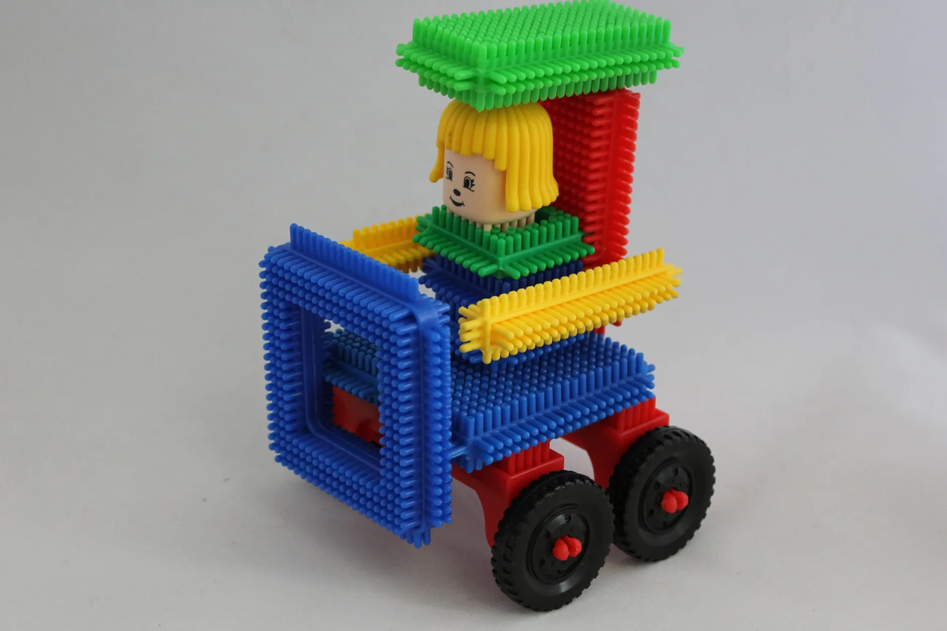 stickle_bricks_superset_i_4.webp Educational Toys Stickle bricks superset in a tray