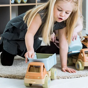 Educational Toys 6 X Bio Trucks In A Set