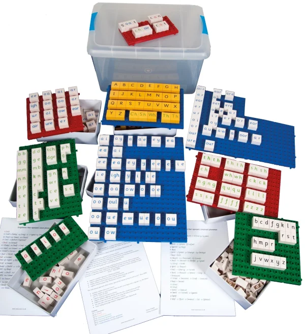 Cicada Master Class Phonics Letters Brick Set